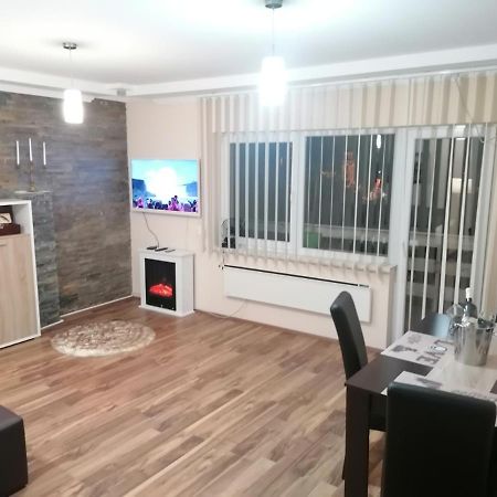 Apartman Dionis Sm Sremska Mitrovica Exterior photo