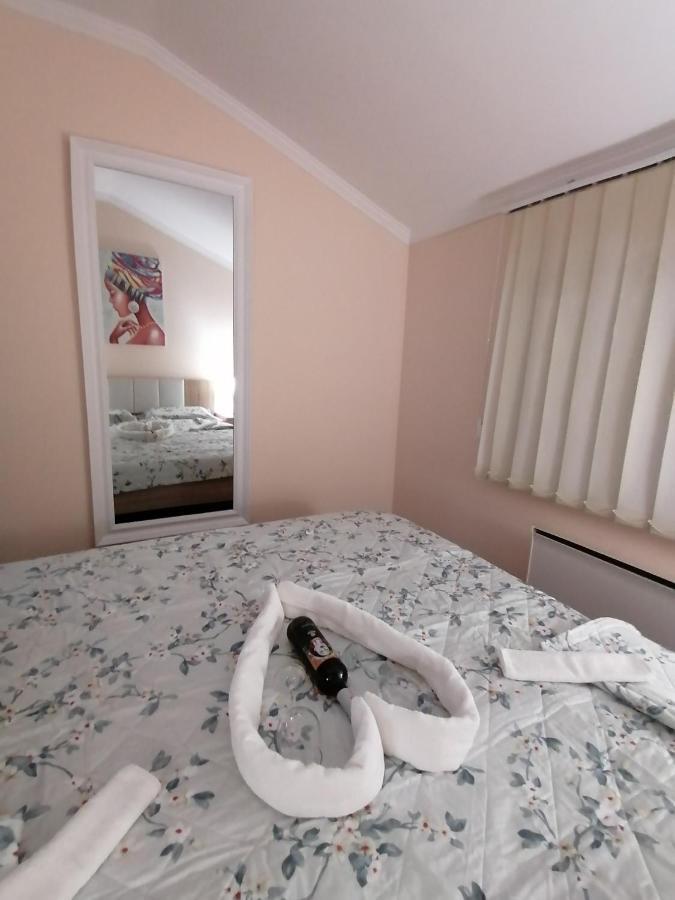 Apartman Dionis Sm Sremska Mitrovica Exterior photo